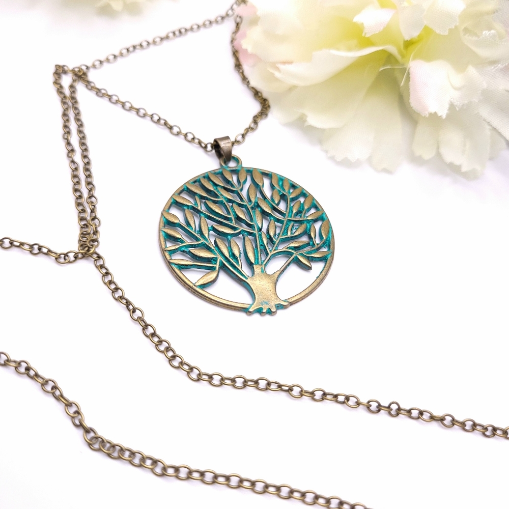 Long copper necklace, tree of life pendant. NEW! Gorgeous accent piece